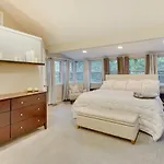 Upper Black Eddy Home With Delaware River Access!
